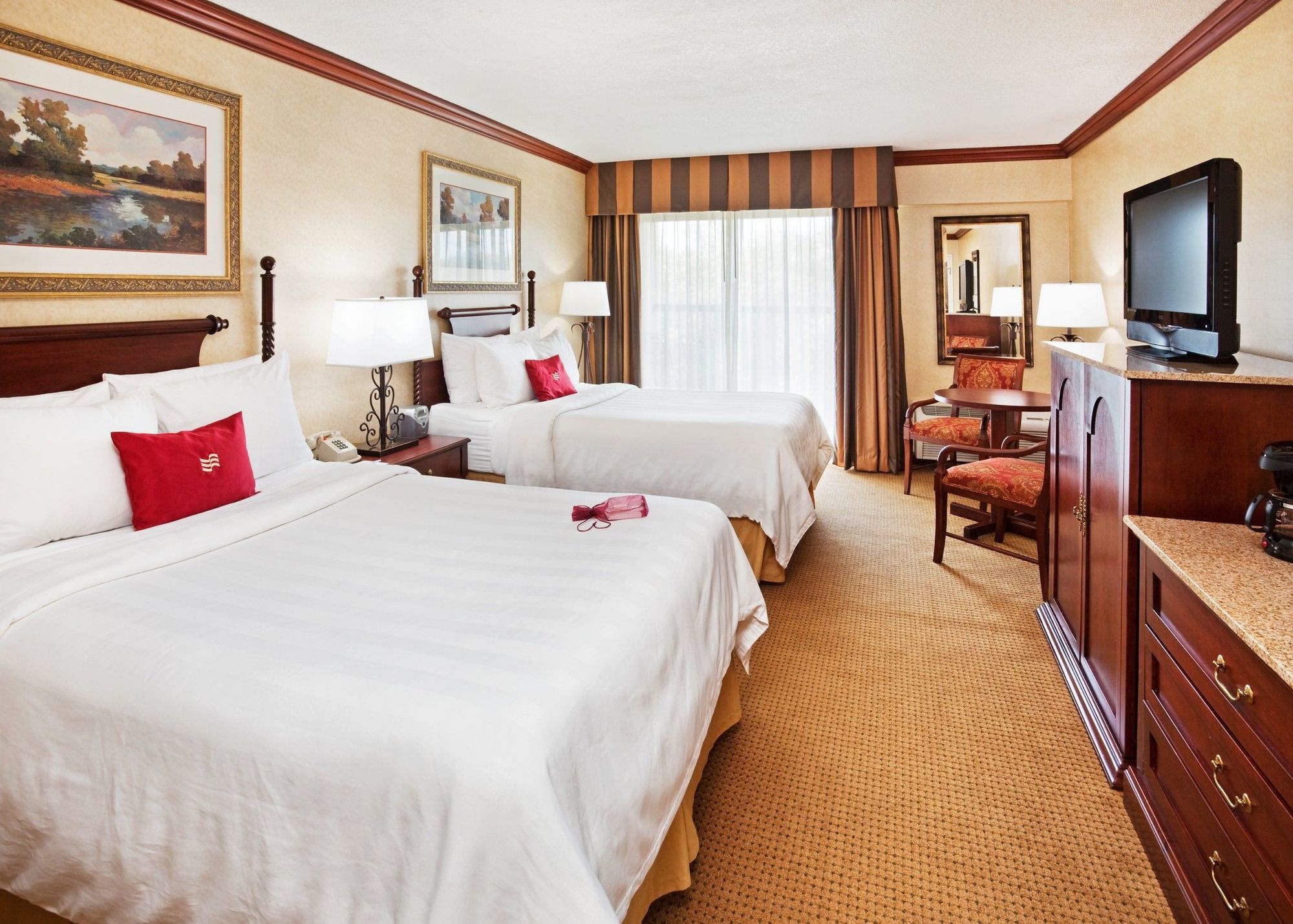 Crowne Plaza Resort Asheville By Ihg Экстерьер фото